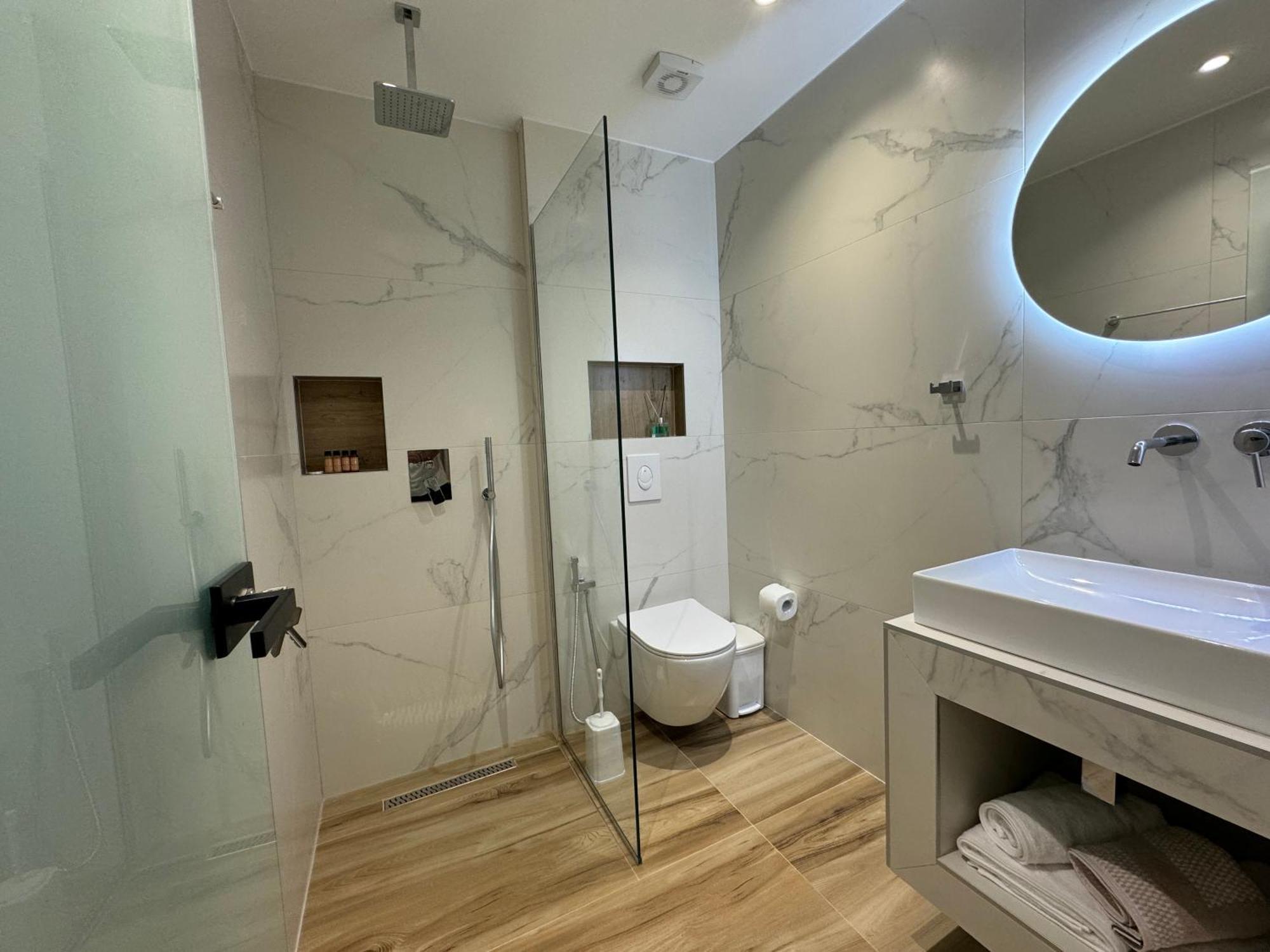 Ion Rooms Himare Exterior foto