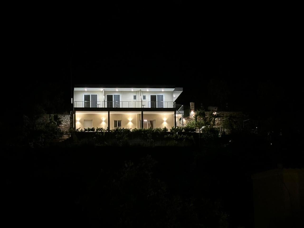 Ion Rooms Himare Exterior foto