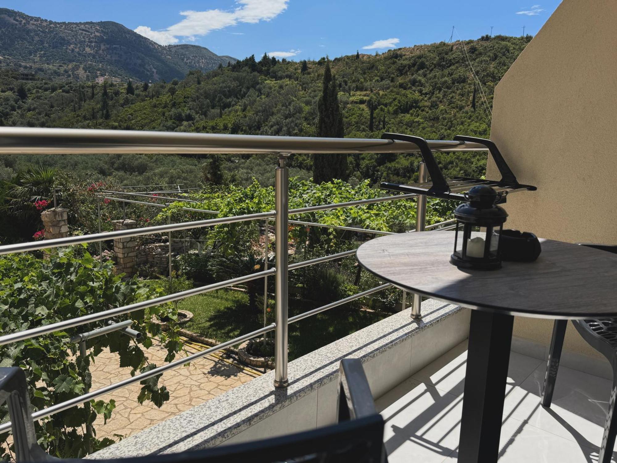 Ion Rooms Himare Exterior foto