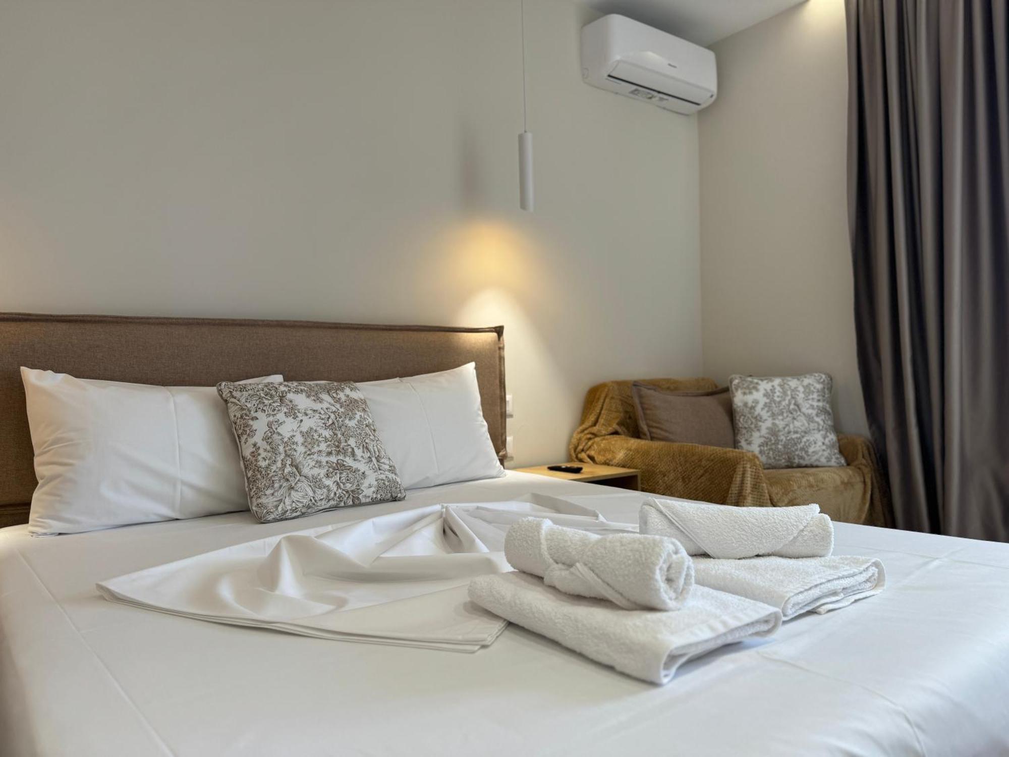 Ion Rooms Himare Exterior foto