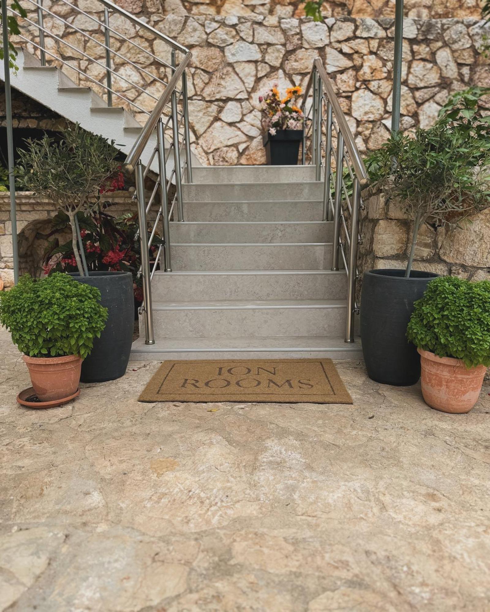 Ion Rooms Himare Exterior foto