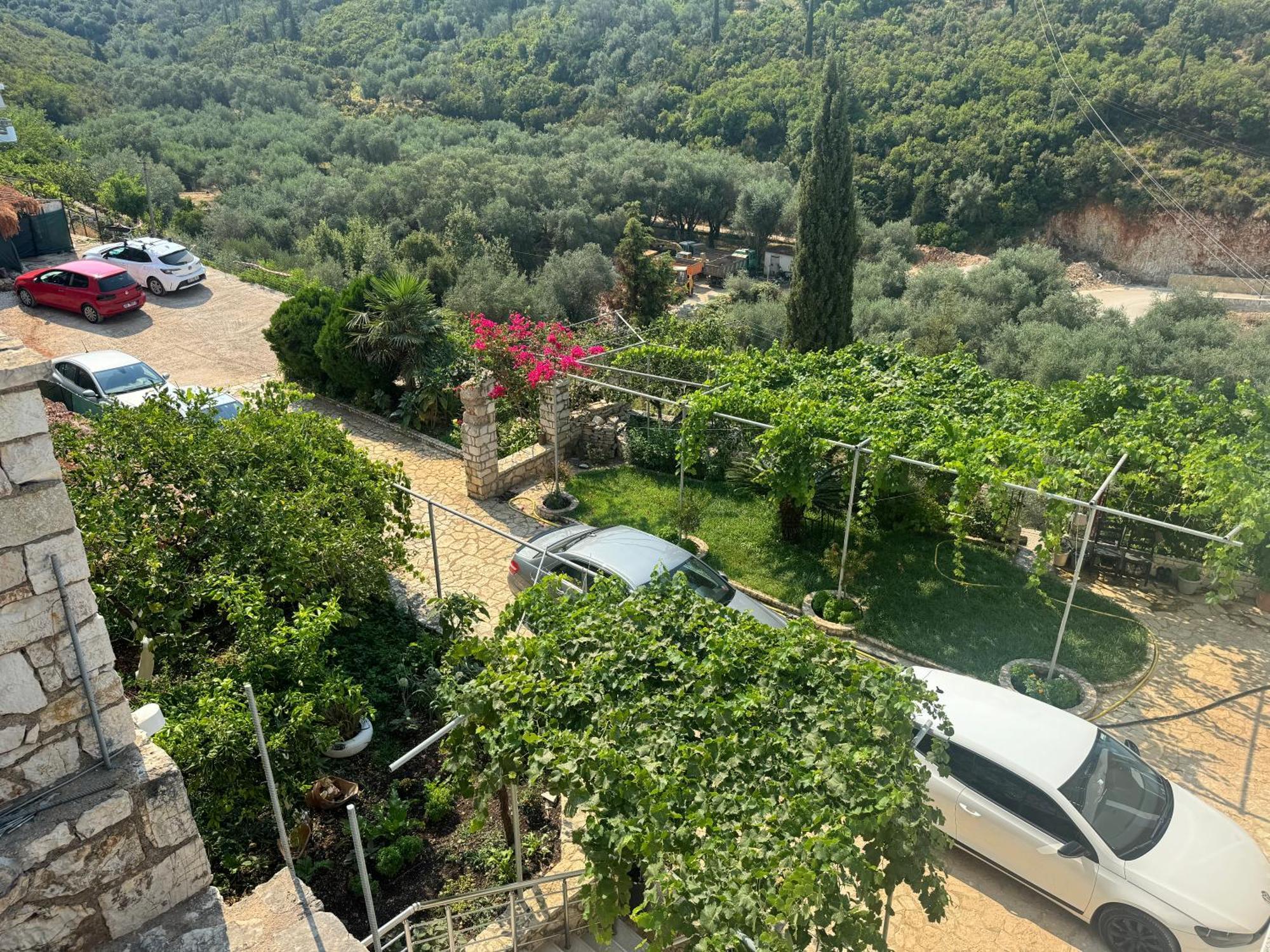 Ion Rooms Himare Exterior foto